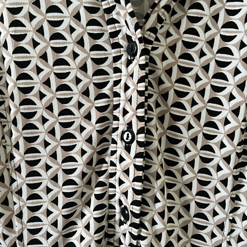 Kenar Black and Tan Geometric Midi Shirt Dress - Picture 3 of 9